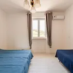 Villa With Sea View Terrace And Air Conditioning