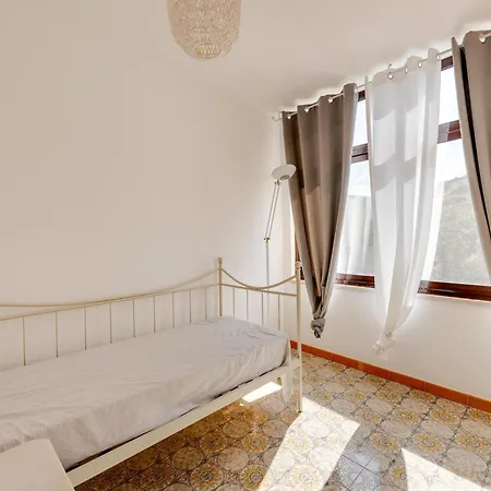 With Sea View Terrace And Air Conditioning Hébergement de vacances *