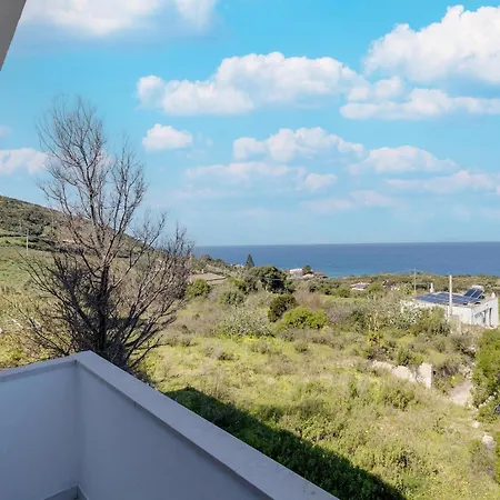 Hébergement de vacances With Sea View Terrace And Air Conditioning *